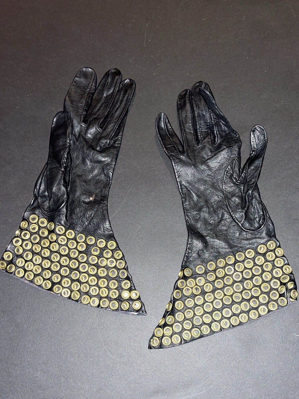 Vintage Azzedine Alaïa Black Leather Grommet Gloves – Rare Archive 6066)